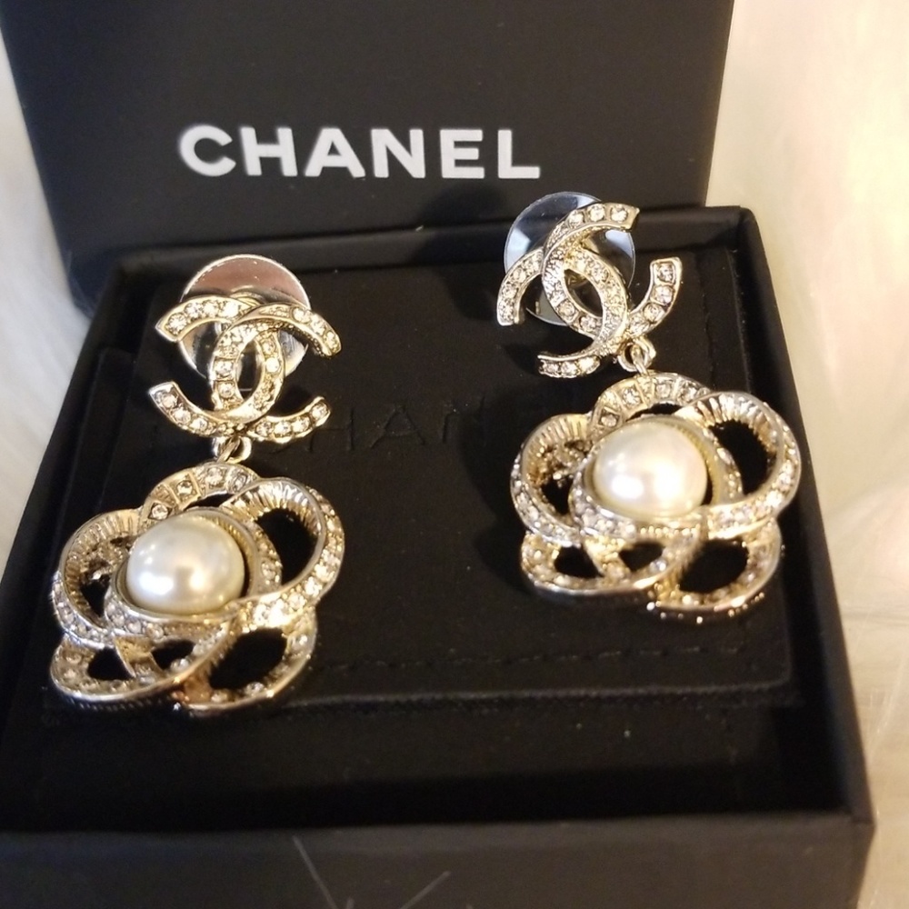 Authentic Chanel drop earrings